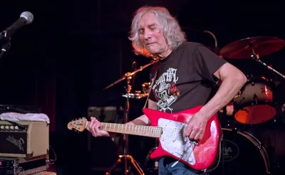 Albert Lee