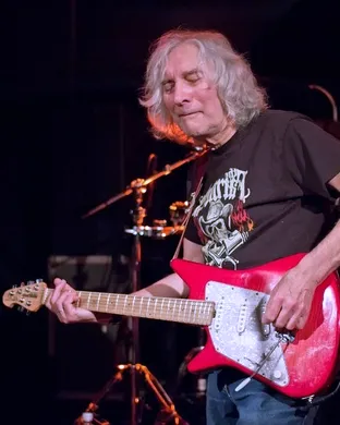 Albert Lee