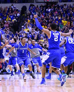 Kentucky Wildcats vs. Sacred Heart Pioneers