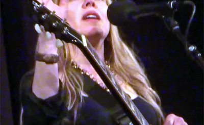 Mary Fahl